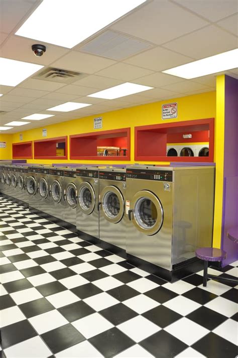 Closest laundromat near me 3